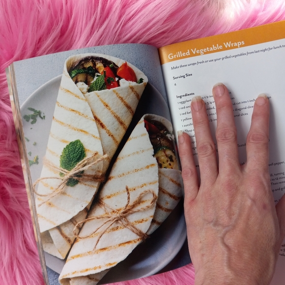 Set of easy follow cook books! Grill cookout & comfort foods made easy recipes! - Picture 6 of 15